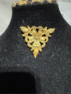 Past Times-Brass Tone Floral Statement Brooch